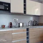 شقة Karos Bianco Apartmanhaz