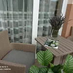 Karos Bianco Apartmanhaz شقة *