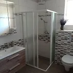 Karos Bianco Apartmanhaz 公寓 *