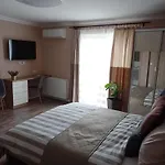 Karos Bianco Apartmanhaz *