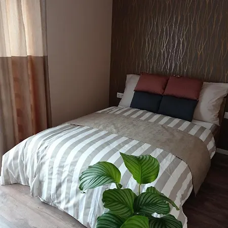 Апартаменты Karos Bianco Apartmanhaz *