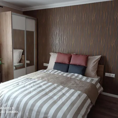 Karos Bianco Apartmanhaz Залакарош