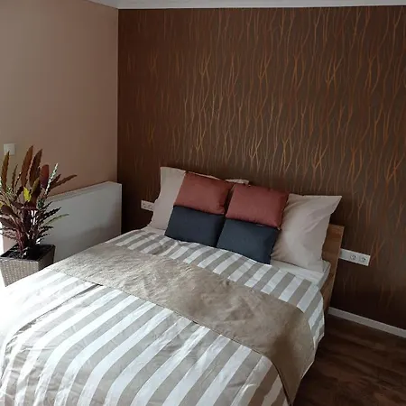 Karos Bianco Apartmanhaz Апартаменты *