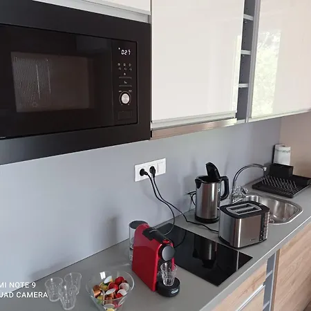 Karos Bianco Apartmanhaz Залакарош