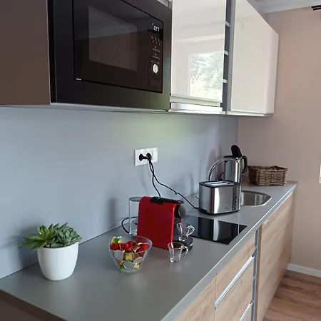 Karos Bianco Apartmanhaz Залакарош