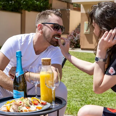Karos Bianco Apartmanhaz 아파트