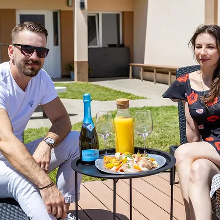 Apartmán Karos Bianco Apartmanhaz